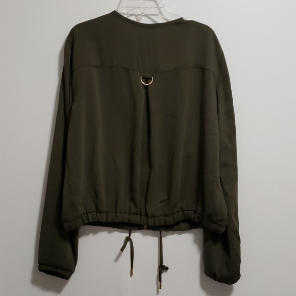 Blouse - Picture 2 of 3